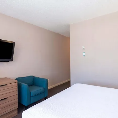 Sandman Hotel Terrace-3