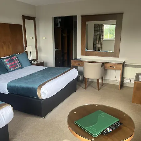 Cryans Hotel-2