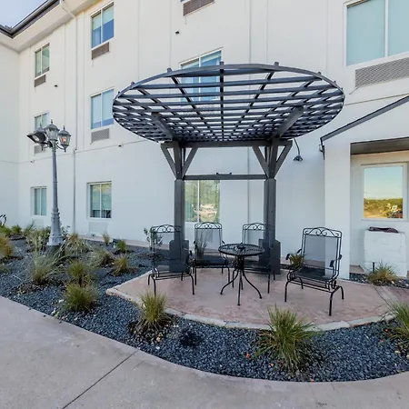 Blanco River Hotel-2