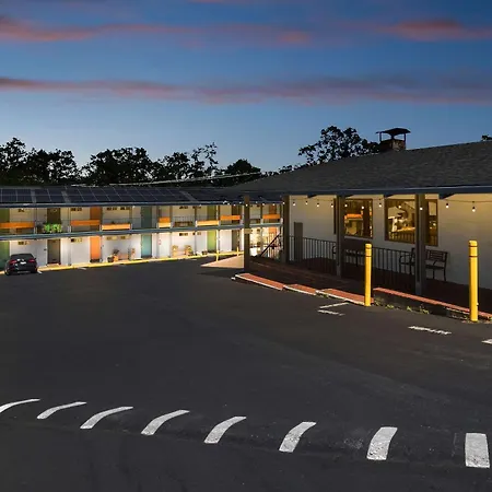 Quality Inn & Suites Jackson-3