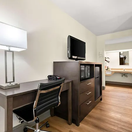 Quality Inn Pelham I-65 Exit 246-2