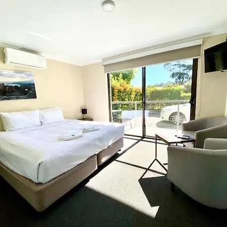 Huskisson Beach Escape-2