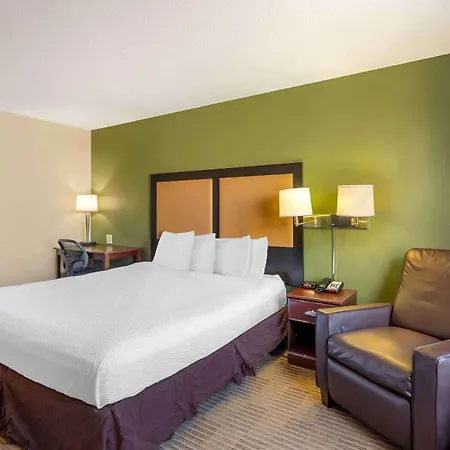 Extended Stay America Suites - Chicago - Woodfield Mall-2