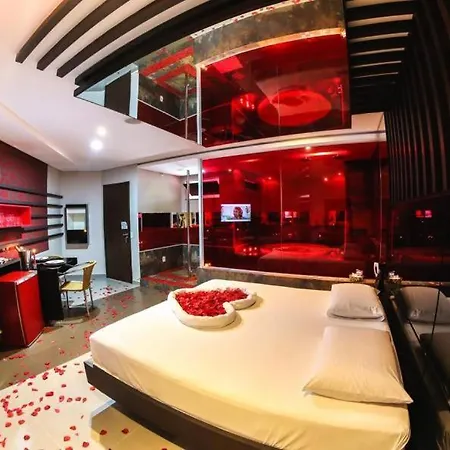 Frenesi Motel Rondon-3