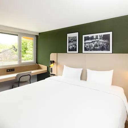 Campanile Nature - Taverny-3