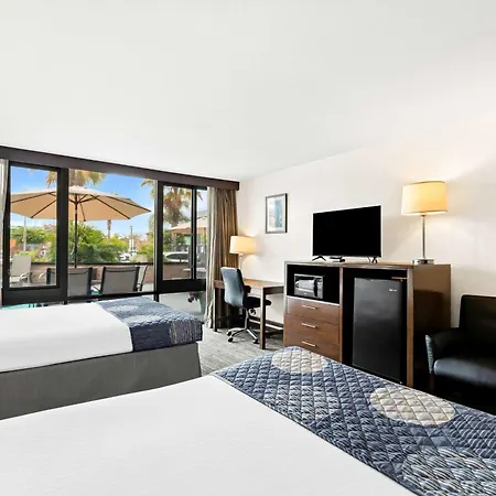 Best Western Yacht Harbor Hotel-2