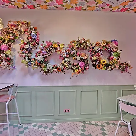 Hotel La Petite Rosa-3