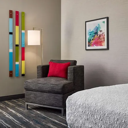Hampton Inn Massillon-2
