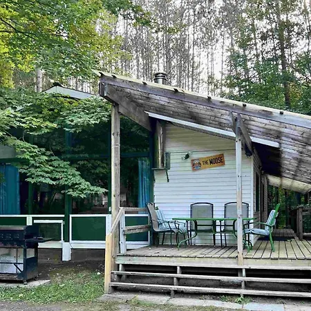 High Falls Bay Cottages, Camping & Waterpark-2
