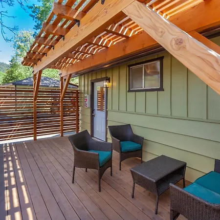 Tahquitz Pines Retreat-2