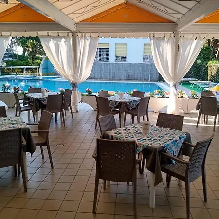 Hotel Palm Beach-3
