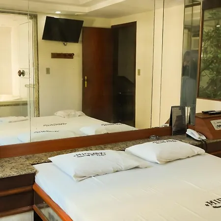 Midway Hotel (Adults Only)-3