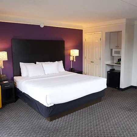 La Quinta Inn By Wyndham Fresno Yosemite-2