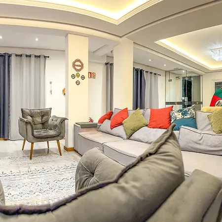 Hotel Golden Hills-3