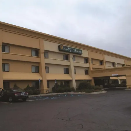 La Quinta Inn By Wyndham Detroit Southgate-2
