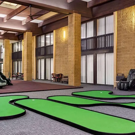 Ramada By Wyndham Alpena-3