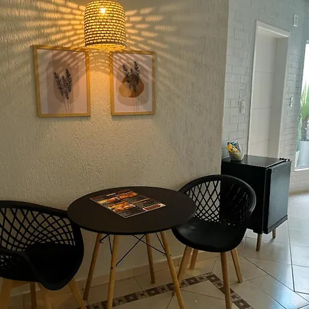 Top'S Motel (Adults Only)-3