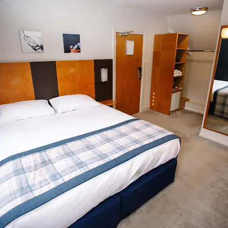 The Corner House Hotel-3