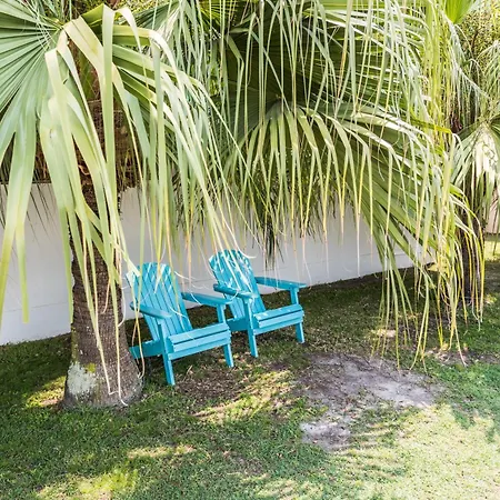 Hibiscus Motel-3
