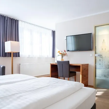 Das Jedermann Boutiquehotel Mit Stadtgarten-2
