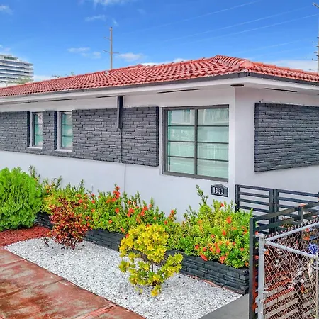 Los Patios Home Suites-2