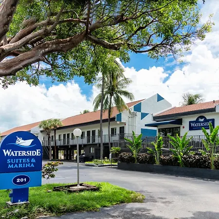Waterside Suites And Marina-2