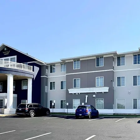 Mainstay Suites Madison Airport-3
