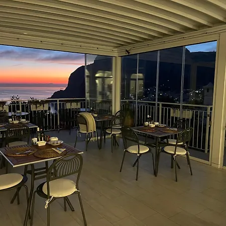 La Reginella Capri-2