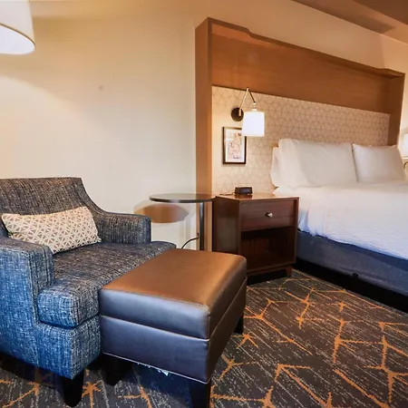 Holiday Inn & Suites Oakland - Airport By Ihg-2