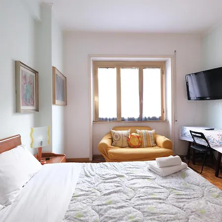 Guest House Piazza Tarquinia-3