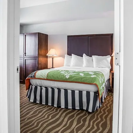 Island Inn & Suites, An Ascend Collection Hotel-2