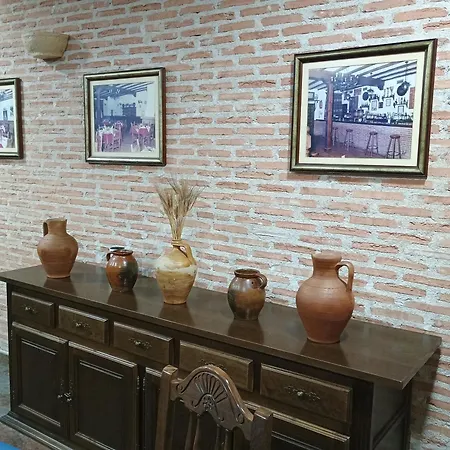 Hostal La RoDa-3