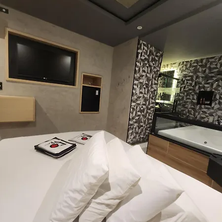 Motel Só Love 3-2