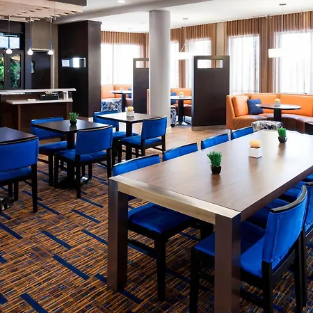 Courtyard By Marriott Houston North/Shenandoah-2