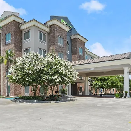 Holiday Inn Express & Suites Gonzales By Ihg-2
