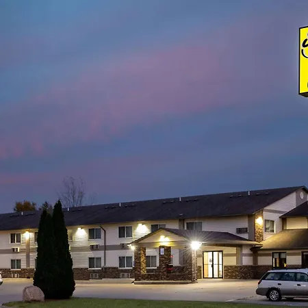 Super 8 By Wyndham Waverly-3