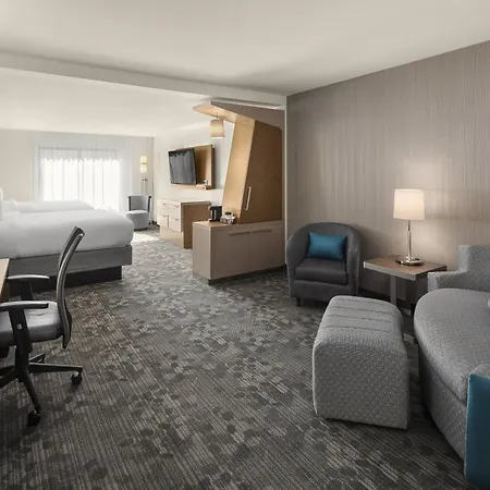 Courtyard By Marriott Seattle Northgate-2