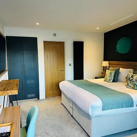 Rooms At Penarth Marina-3