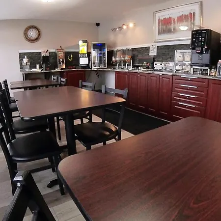 Moonlight Inn And Suites Sudbury-2