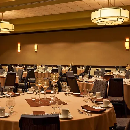 Sheraton Sioux Falls Hotel & Convention Center-3
