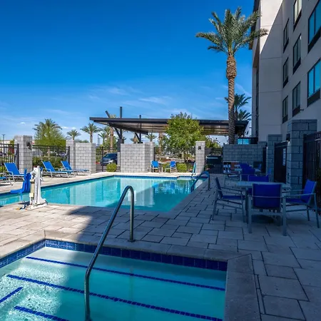 Holiday Inn Express & Suites - Gilbert - Mesa Gateway Airport-3