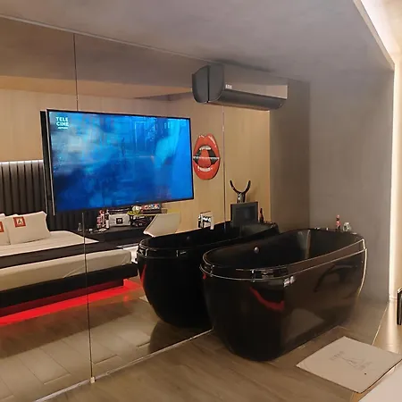 Motel Studio A-3