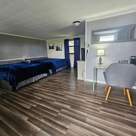 The Last Resort Motel-3