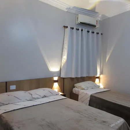 Hotel Tropicália próximo a 25 de março , Brás e Bom Retiro Com estacionamento conveniado ao lado do hotel-2