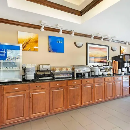 Comfort Inn & Suites Carneys Point - Pennsville-3