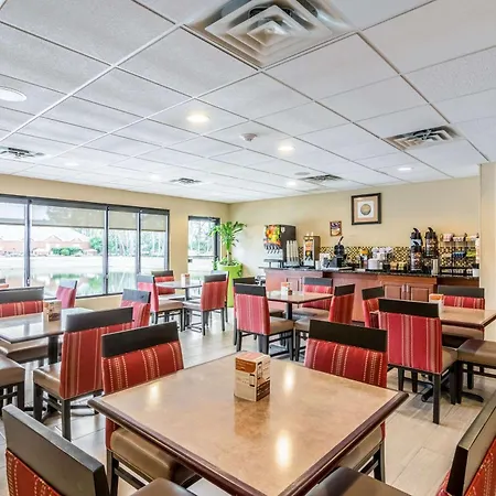 Comfort Inn & Suites Panama City North-3