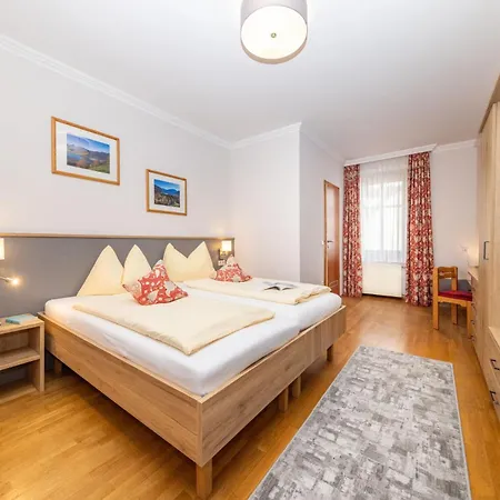 Hotel Lebzelter-2