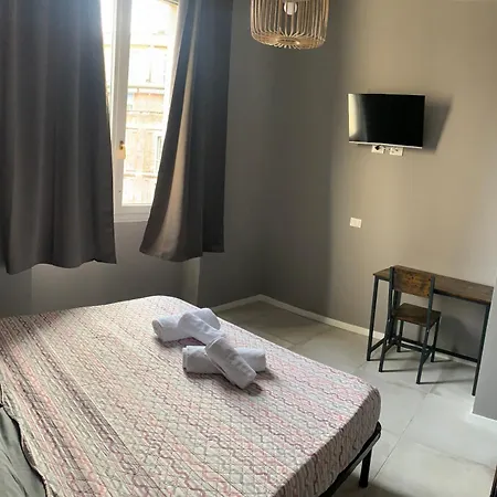 Marconi 2 Rooms-2