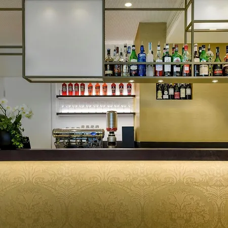 AC Hotel Venezia by Marriott-3