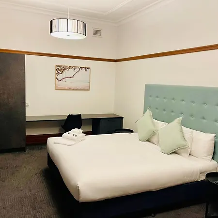 Guildford Hotel-3